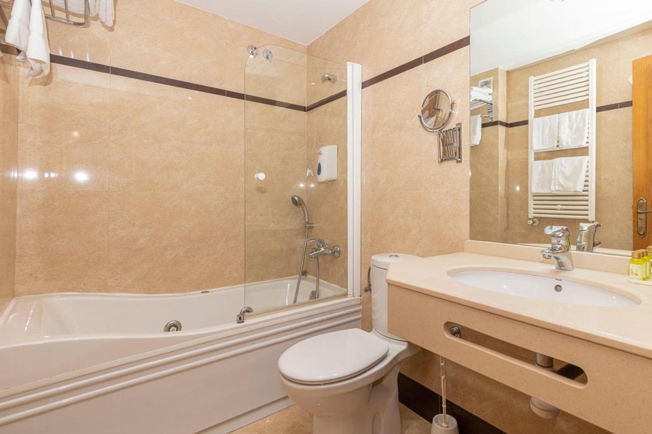 Triple Room,1620215488:JPEG